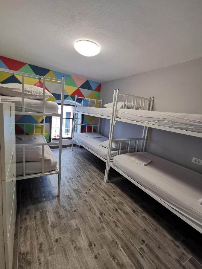 Fiesta Siesta Social Hostel Split Dış mekan fotoğraf