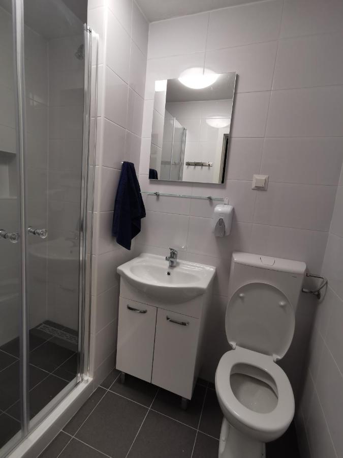 Fiesta Siesta Social Hostel Split Dış mekan fotoğraf