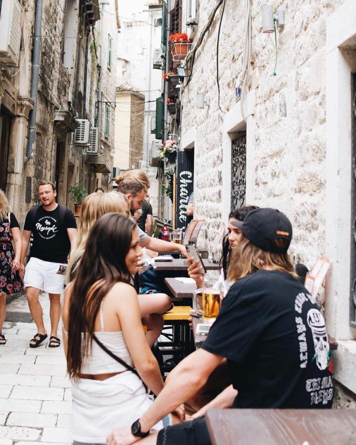 Fiesta Siesta Social Hostel Split Dış mekan fotoğraf