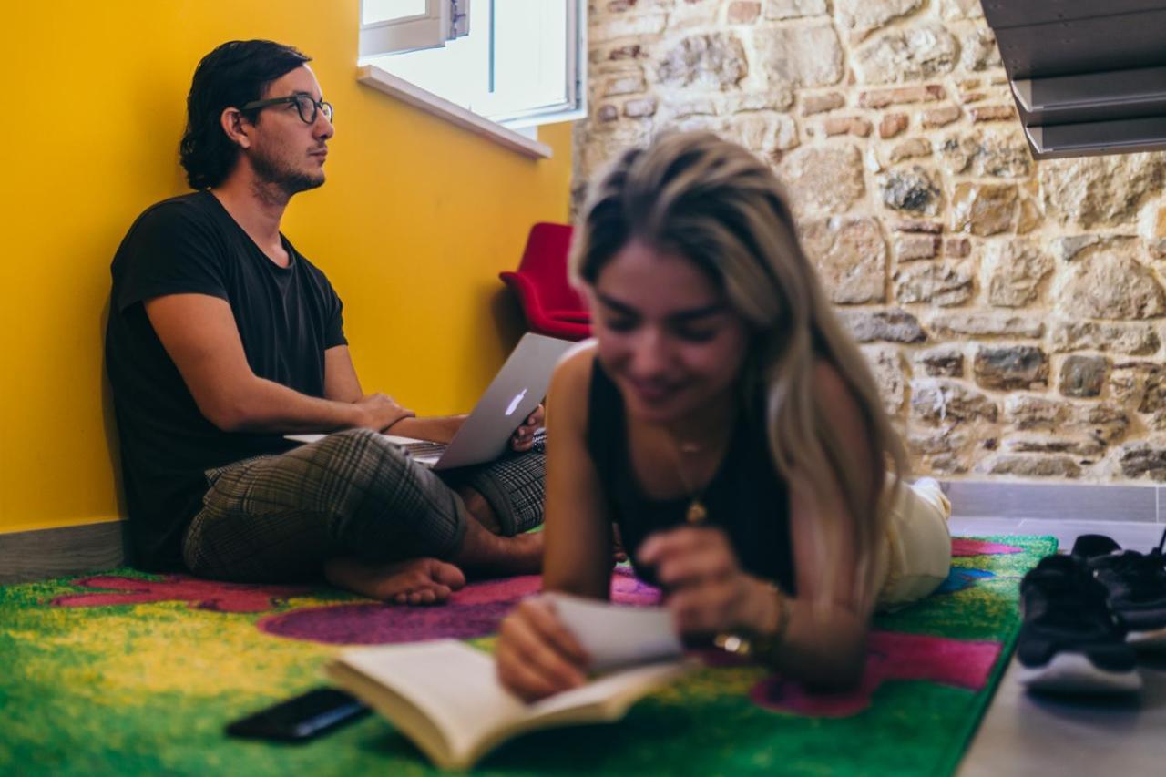 Fiesta Siesta Social Hostel Split Dış mekan fotoğraf
